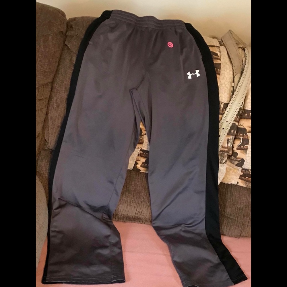 Boys Under Armor Athletic Pants, Size Large